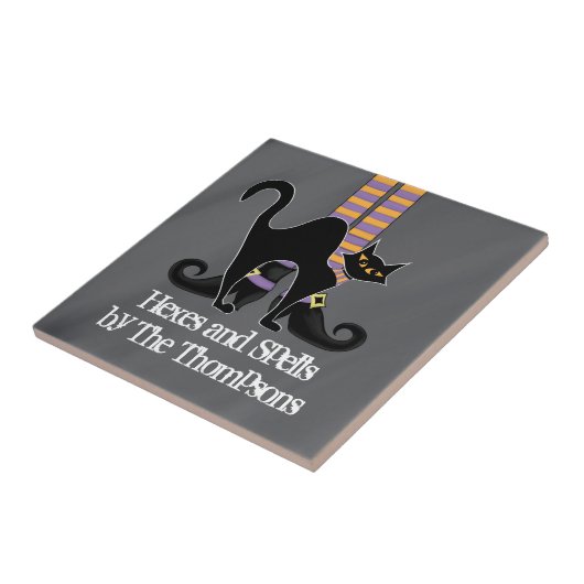 Halloween Whimsical Simple Witch Shoes Black Cat Tegeltje (Zijkant)