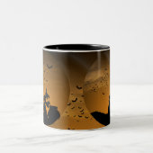 Halloween Witch en Cauldron met katten Tweekleurige Koffiemok (Center)