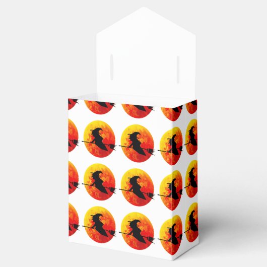 Halloween Witch en de Blood Moon Bedankdoosjes (Geopend)