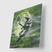 Halloween Witch en Spider Square Green Vierkante Klok (Hoek)