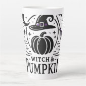 Halloween Witch Pet en Pompoen Ontwerp Magic Art Latte Mok (Voorkant)