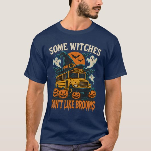 Halloween Witch School Bus met pompoenen en geeste T-shirt (Voorkant)
