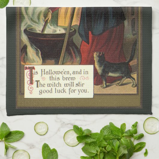 Halloween Witch Stirring Magic Cauldron Theedoek (Gevouwen)