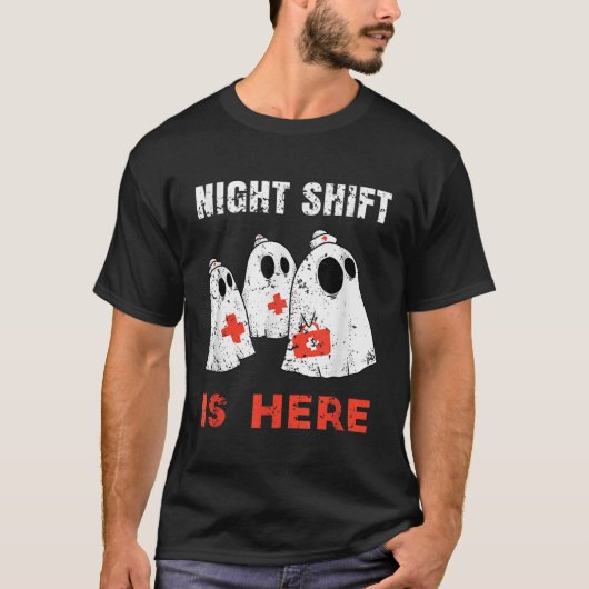 Halloween Zuster en Medical Doctor Night Shift is T-shirt (Voorkant)