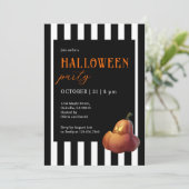 Halloween zwart-wit gestreepte pompoen partij kaart (Staand voorkant)