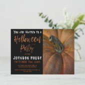 Halloweenfeest met moderne Oranje typografie Kaart (Staand voorkant)