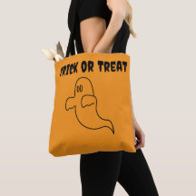 Halloweenliefhebbers gaan langs de deuren als spee