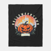 HalloweenTown 1998 Essential T-shirt Fleece Deken (Voorkant)