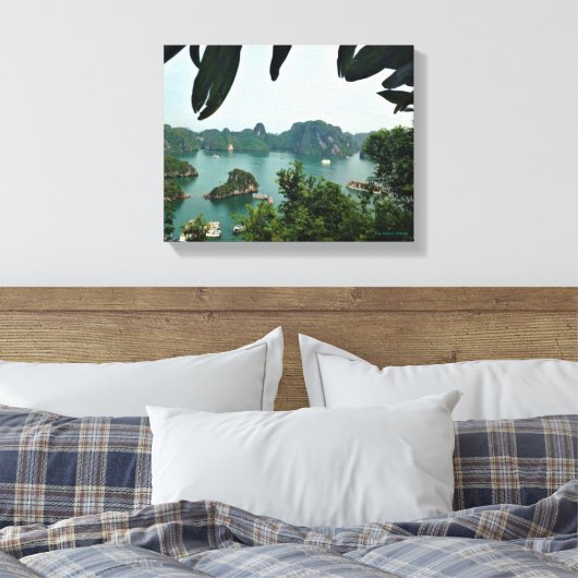 Halong Bay, Vietnam Canvas Afdruk (Insitu (Slaapkamer))