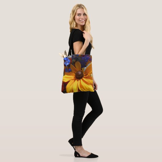 Halse Tote Bag (Op model)