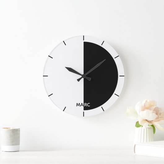 Halve cirkel zwart-wit grote klok (Huis)