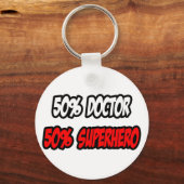 Halve dokter...half superheld sleutelhanger (Voorkant)