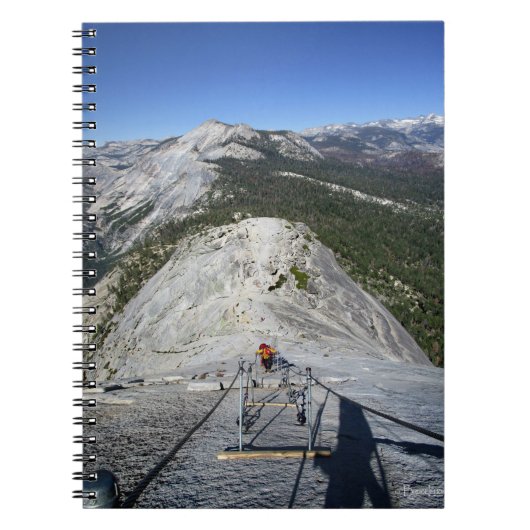 Halve dome die van de Kabels kijkt - Yosemite Notitieboek (Voorkant)
