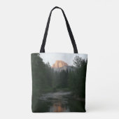 Halve Dome Sunset in Yosemite National Park Tote Bag (Achterkant)