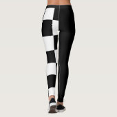 Halve en halve zwarte en witte chequker leggings (Achterkant)