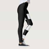 Halve en halve zwarte en witte chequker leggings (Rechts)