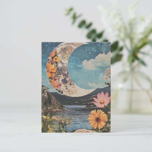 Halve maan boven sereen landschap briefkaart (Staand voorkant)