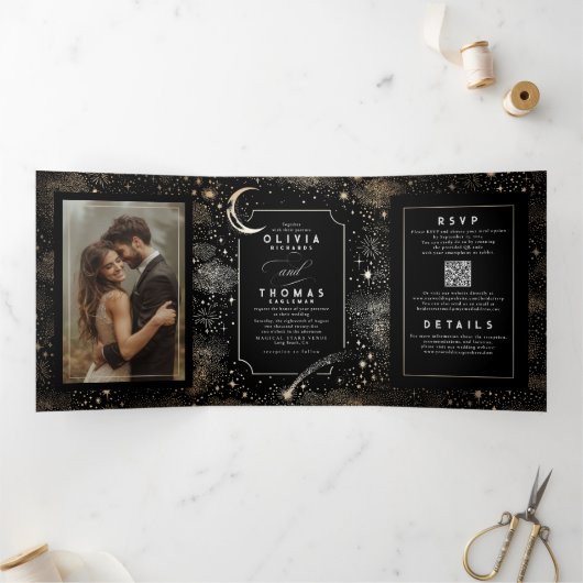 Halve Maan Sterren Celestial Zwart Trouwfoto Drieluik Uitnodiging (Binnen)