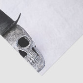 Halve schedel met zwarte bovenlaag en witte gothie tissuepapier (Detail)