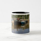 Halve tij in de baai van Fundy op St. Martins, New Tweekleurige Koffiemok (Center)