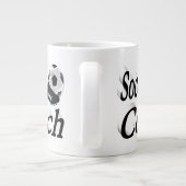 halve voetbal coach grote koffiekop (Achterkant)