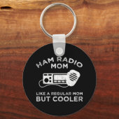 Ham Radio Mom - Als een gewone moeder, maar koeler Sleutelhanger (Achterkant)