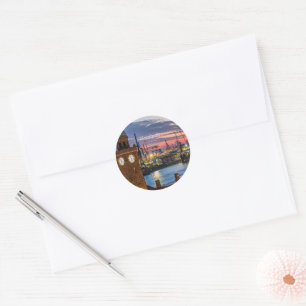 Hamburg, Duitsland panoramisch zicht bij schemerin Ronde Sticker