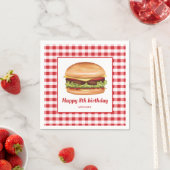 Hamburger op rood gingham patroon gelukkige verjaa servet (Insitu)