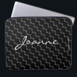 HAMbyWG - Cirkelpatroon in elke kleur Laptop Sleeve<br><div class="desc">HAMbyWhiteGlove - Cirkelpatroon met elke kleur achtergrond, met of zonder uw naam - kies gewoon de personaliseer- en aanpasopties! of bel 203-302-0337 voor assistentie door HAMbWG. Hier getoond met een zwarte achtergrond.</div>
