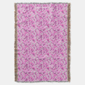 HAMbyWhiteGlove - Throw Blanket - Roze Camouflage Deken (Voorkant Verticaal)