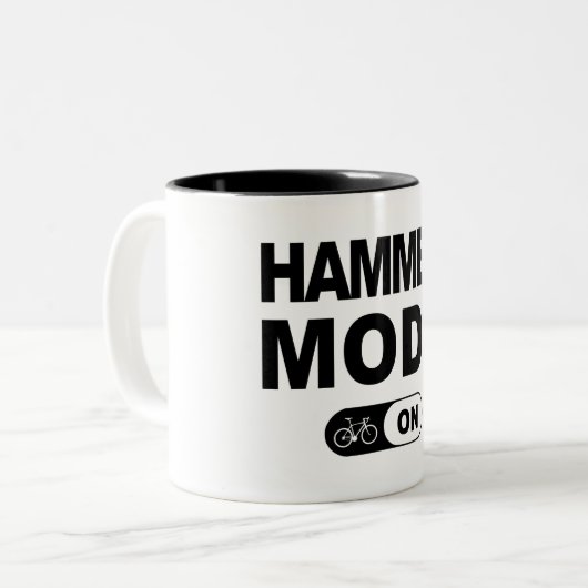Hammermodus ingeschakeld tweekleurige koffiemok (Voorkant links)