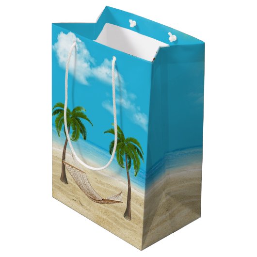 Hammock op Beach Birthday Medium Cadeauzakje (Achterkant Gekanteld)
