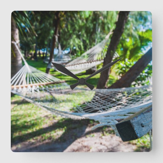 Hammock op het strand, Fiji Vierkante Klok (Voorkant)