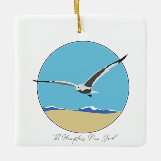 Hamptons, New York Zee Gull over Beach Keramisch Ornament (Voorkant)