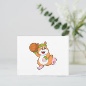 Hamster als basketballer met basketbal briefkaart (Staand voorkant)