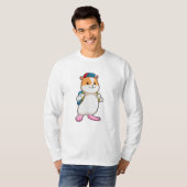 Hamster als student met rugzak en Pet T-shirt (Voorkant volledig)