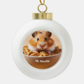 Hamster met de Munchies Keramische Bal Ornament (Voorkant)
