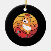 Hamster Skateboard Retro Keramisch Ornament (Voorkant)