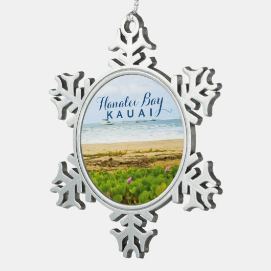 Hanalei Bay Kauai Hawaii Beach + Boats Tin Sneeuwvlok Ornament (Rechts)