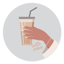 Hand die een kopje koffie vasthoudt