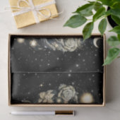 Hand die een kristal vasthoudt onder het maanlicht tissuepapier (Geschenk)