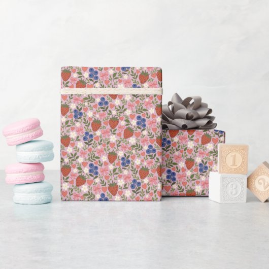 Hand Drawn Berry Pattern  Wrapping Paper Roll Cadeaupapier (Baby Shower)