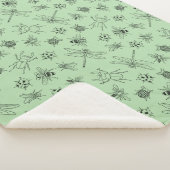 Hand-Drawn Cartoon Insects Pattern Throw Blanket (3/4)