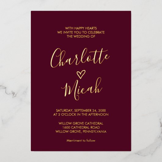 Hand Drawn Heart | Gold Foil Text Burgundy Wedding Folie Uitnodiging (Voorkant)