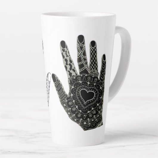 Hand Drawn Heart Hands Beer Stein Latte Mok (Rechterhoek)