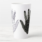 Hand Drawn Heart Hands Beer Stein Latte Mok (Voorkant)