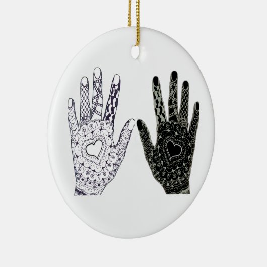 Hand Drawn Heart Hands Keramisch Ornament (Rechts)