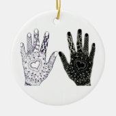 Hand Drawn Heart Hands Keramisch Ornament (Voorkant)