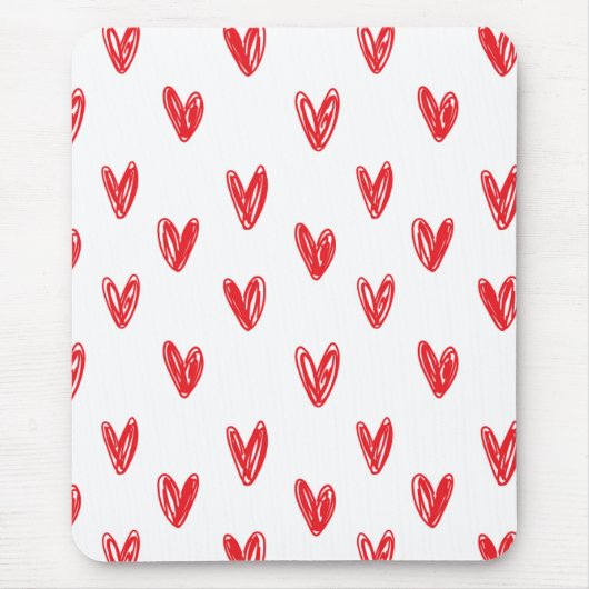 Hand Drawn Red Hearts Pattern – Minimal Valentine Muismat (Voorkant)