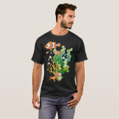 Hand drawn tropical fish on a coral reef t-shirt (Voorkant volledig)
